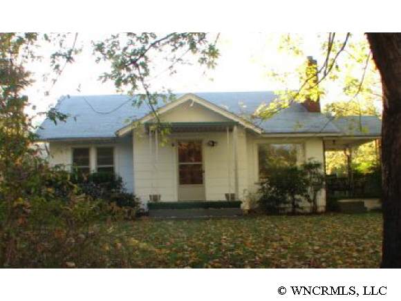 20 Spring St, Candler, NC 28715 photo 1