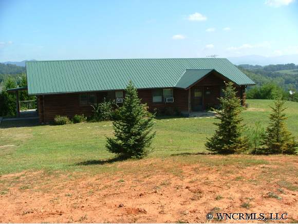 902 Frank Rector Rd, Marshall, NC 28753 photo 1