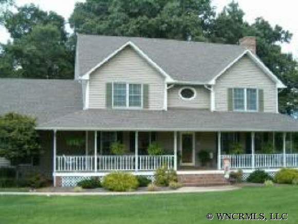85 Lone Oak Dr, Clyde, NC 28721 photo 1