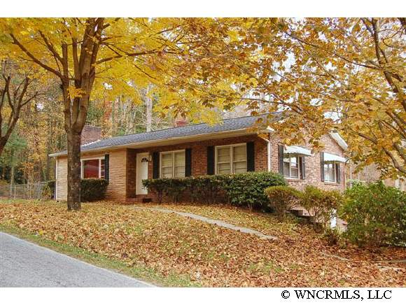 431 Browning Ave, Hendersonville, NC 28791 photo 1