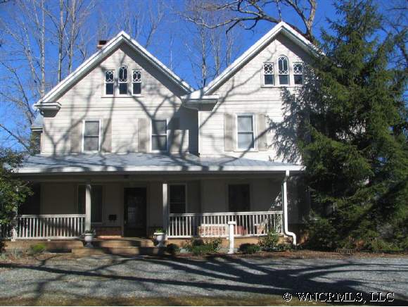 325 E Main, Brevard, NC 28712 photo 1