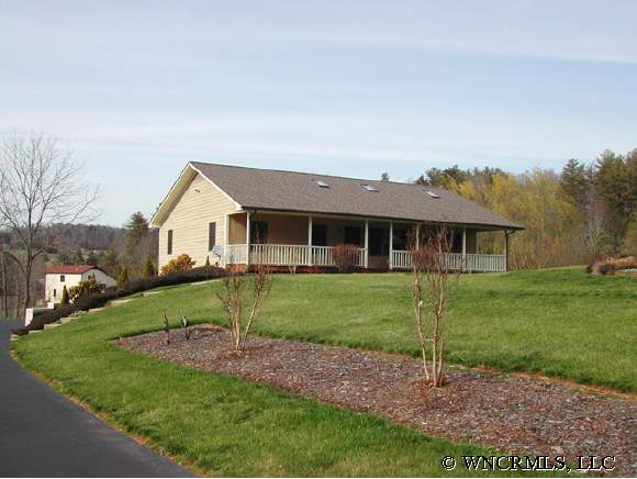 25 Sunset Ln, Alexander, NC 28701 photo 1