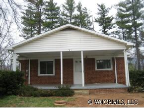211 Maple St, Clyde, NC 28721 photo 1