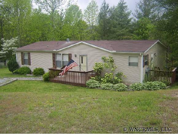 931 Holliday, Horse Shoe, NC 28742 photo 1