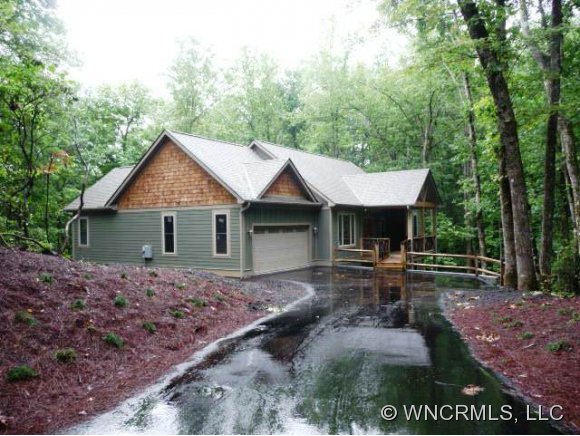 172 Cheulah Rd, Brevard, NC 28712 photo 1