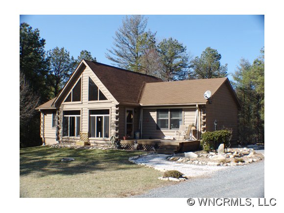 103 Cannon Dr, Cedar Mountain, NC 28718 photo 1