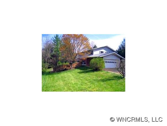 15 Ridgeline Rd, Clyde, NC 28721 photo 1