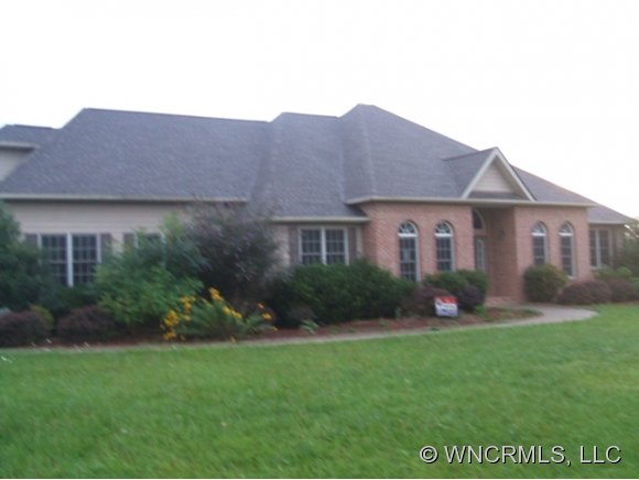 54 Broadleaf Dr, Fairview, NC 28730 photo 1