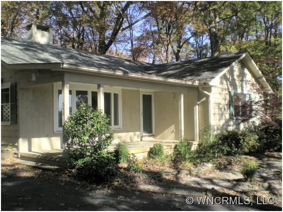 242 Meadowlark Dr, Tryon, NC 28782 photo 1