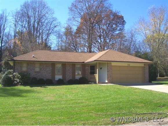 356 Resada Dr, Brevard, NC 28712 photo 1