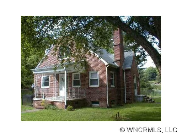 355 Walnut Creek Rd, Marshall, NC 28753 photo 1