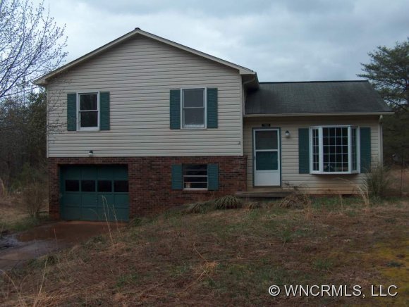 750 W Payne Rd, Marion, NC 28752 photo 1