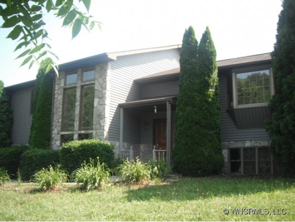 116 Toronto Trl, Clyde, NC 28721 photo 1