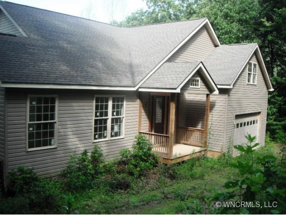 135 Glory Rd, Canton, NC 28716 photo 1