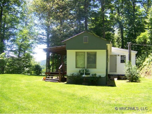 1910 Henry Rd, Sylva, NC 28779 photo 1