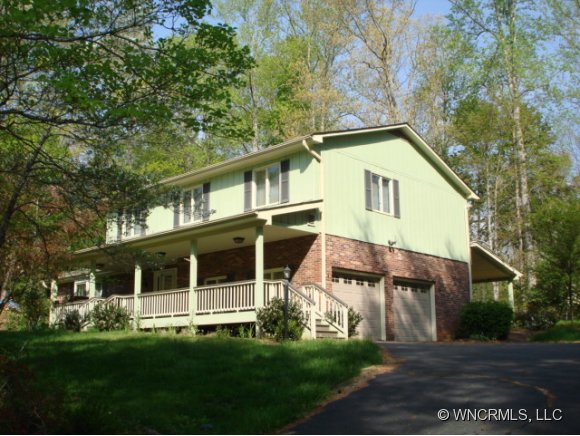 64 Chickadee Ln, Brevard, NC 28712 photo 1
