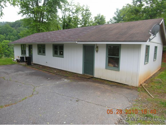 106 River Chase, Sylva, NC 28779 photo 1