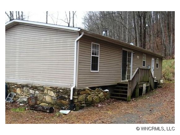 195 Maynor Dr, Sylva, NC 28779 photo 1