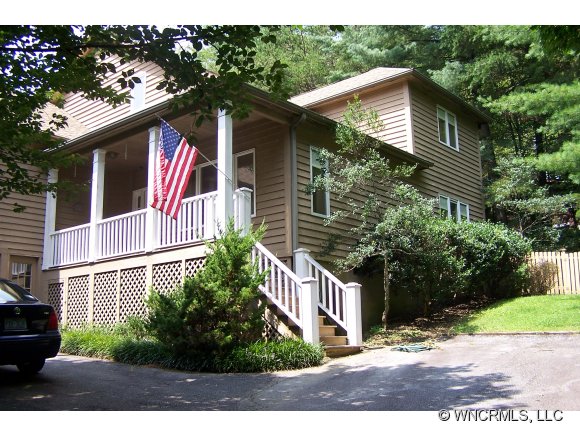 96 Meadowbrook Cir, Brevard, NC 28712 photo 1