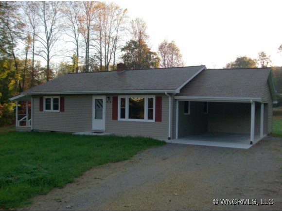 249 Hicks Chapel Loop Rd, Marion, NC 28752 photo 1