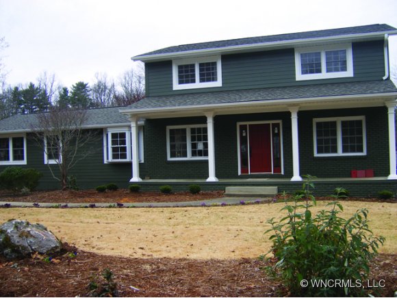 47 Pine St, Brevard, NC 28712 photo 1