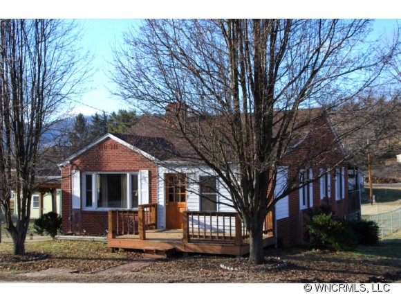 89 Lee Rd, Clyde, NC 28721 photo 1