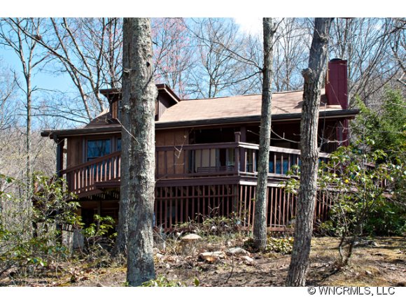 19 David Cir, Clyde, NC 28721 photo 1