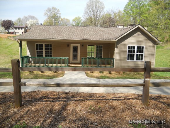 110 Tilson St, Mars Hill, NC 28754 photo 1