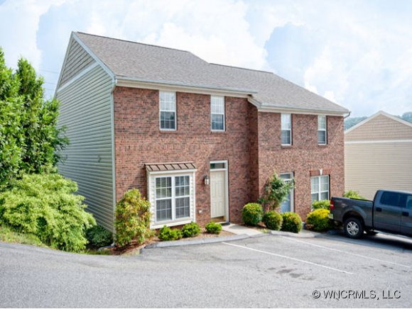70 Vancott Ct, Clyde, NC 28721 photo 1