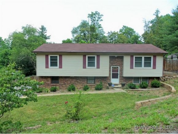 177 Pinehaven Dr, Clyde, NC 28721 photo 1