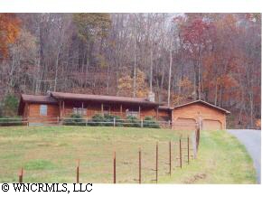79 Nanny Goat Ln, Clyde, NC 28721 photo 1
