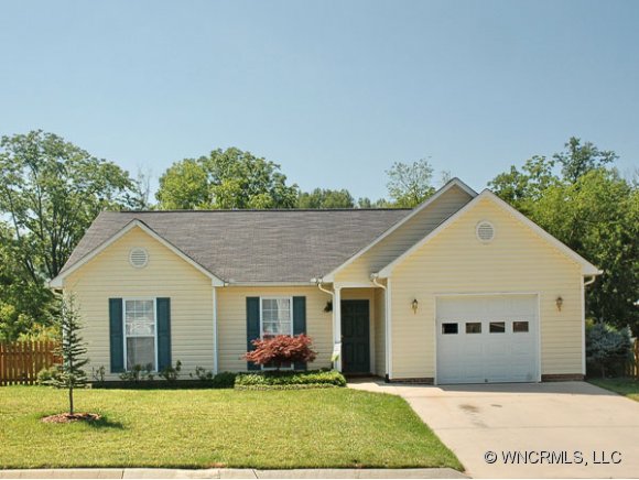 281 Meadow Pathway Dr, Fletcher, NC 28732 photo 1