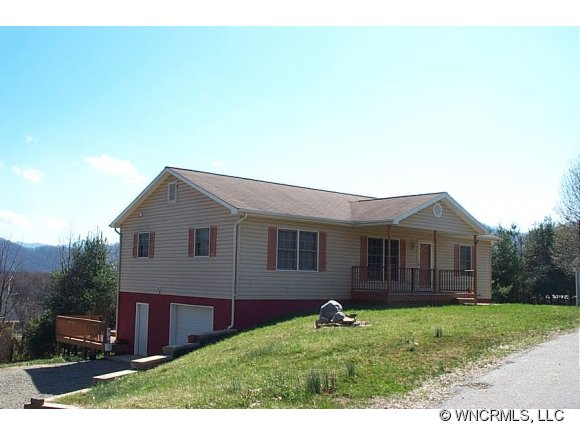 10 Loop Rd, Candler, NC 28715 photo 1