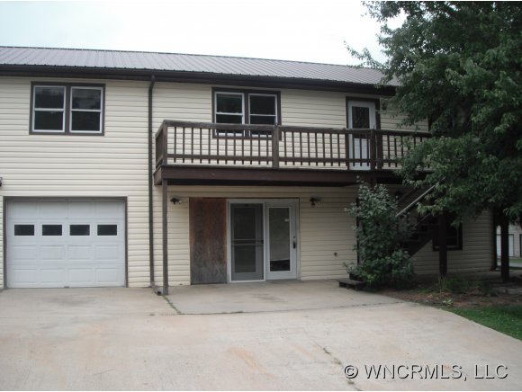 31 Charles St, Clyde, NC 28721 photo 1