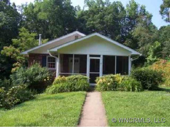 401 Wilcox Rd, Tryon, NC 28782 photo 1