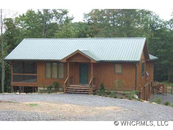 215 Fox Tower, Brevard, NC 28712 photo 1