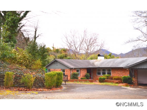 94 Mimosa Inn Ln, Tryon, NC 28782 photo 1
