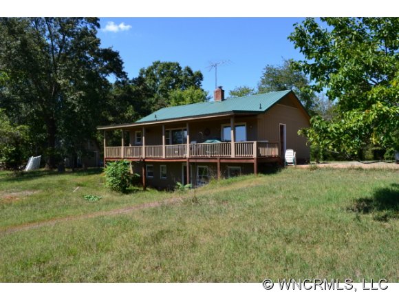 221 Artesian Ln, Tryon, NC 28782 photo 1
