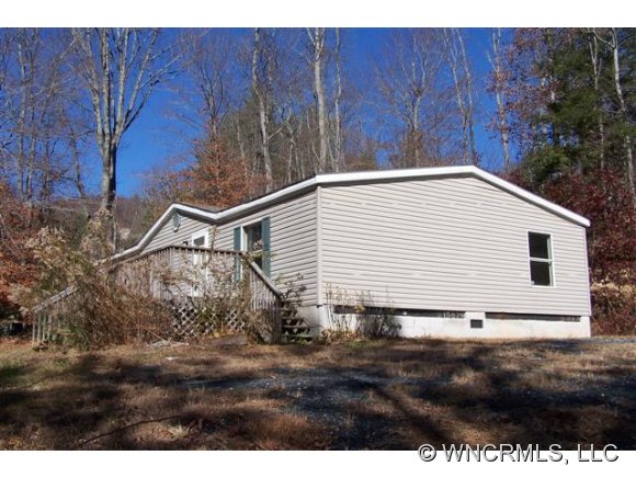 7 Loop Rd, Spruce Pine, NC 28777 photo 1