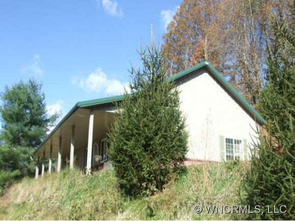 201 Rigsby Rd, Marshall, NC 28753 photo 1