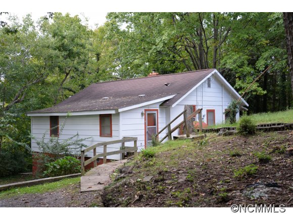 134 Jackson Street Ext, Tryon, NC 28782 photo 1
