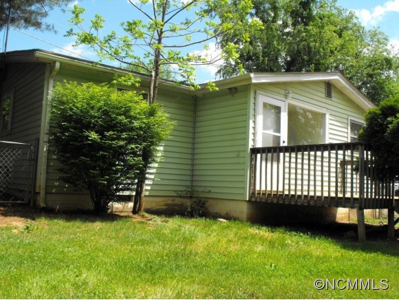 501 Old Clyde Rd, Clyde, NC 28721 photo 1