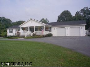 95 Locust Dr, Fletcher, NC 28732 photo 1
