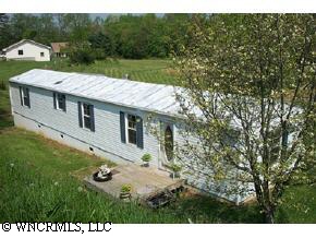 69 Orchard Park Rd, Flat Rock, NC 28731 photo 1