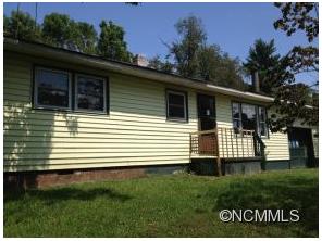 284 Mingus St, Canton, NC 28716 photo 1