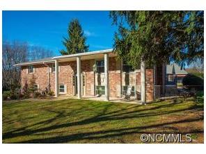 17 Broadview Cir, Brevard, NC 28712 photo 1