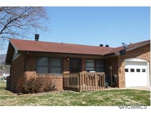 65 Pebblebrook St, Clyde, NC 28721 photo 1