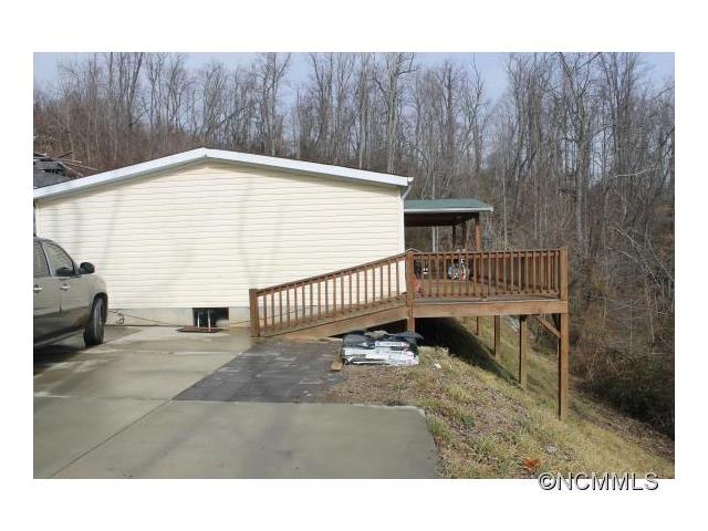 98 Spur Rd, Canton, NC 28716 photo 1