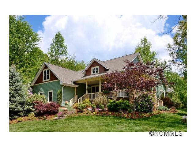 310 Summerset Dr, Clyde, NC 28721 photo 1