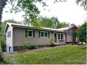 40 Maple Ave, Candler, NC 28715 photo 1